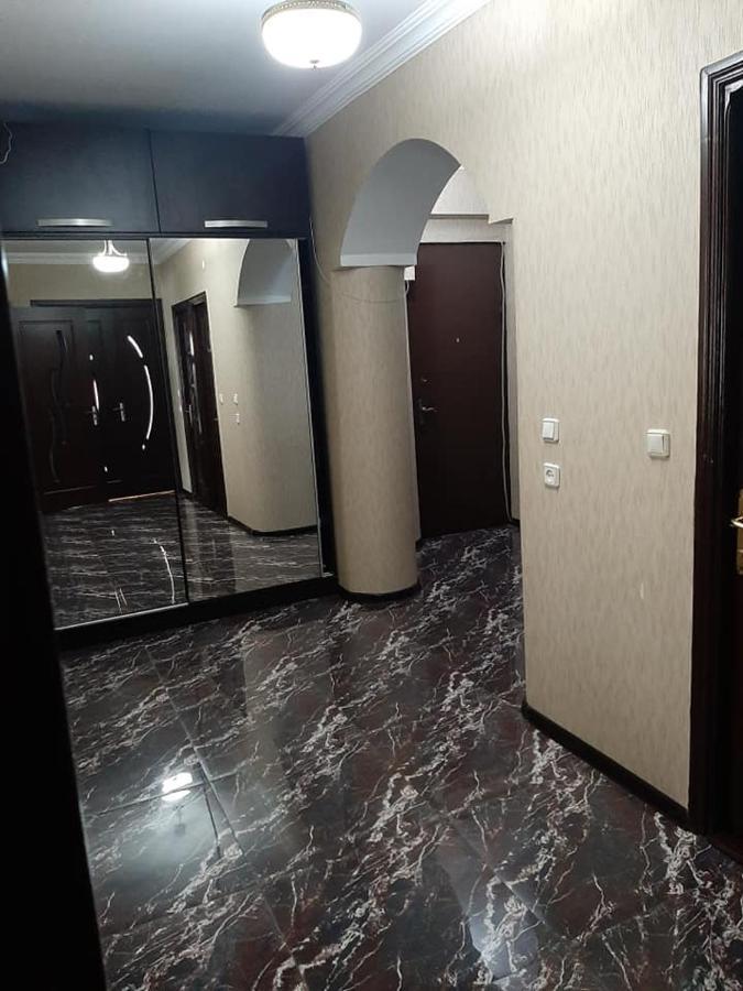 Apartment Жужуна Batumi Exteriör bild