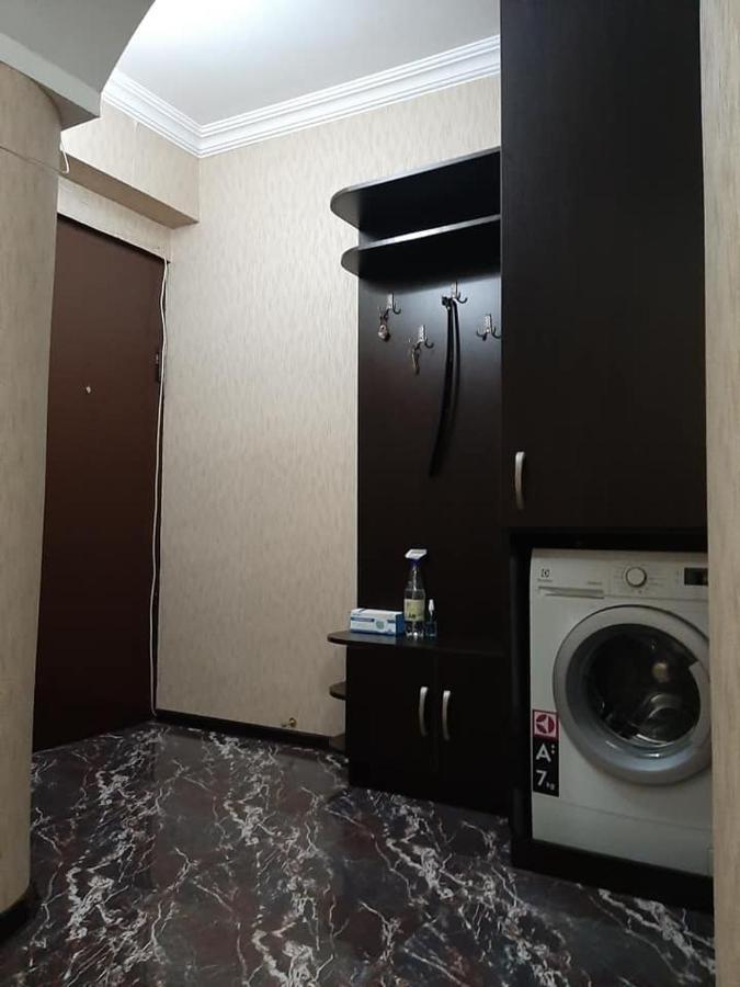 Apartment Жужуна Batumi Exteriör bild