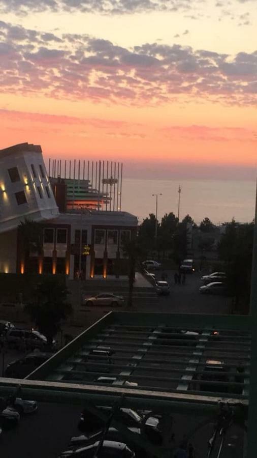 Apartment Жужуна Batumi Exteriör bild